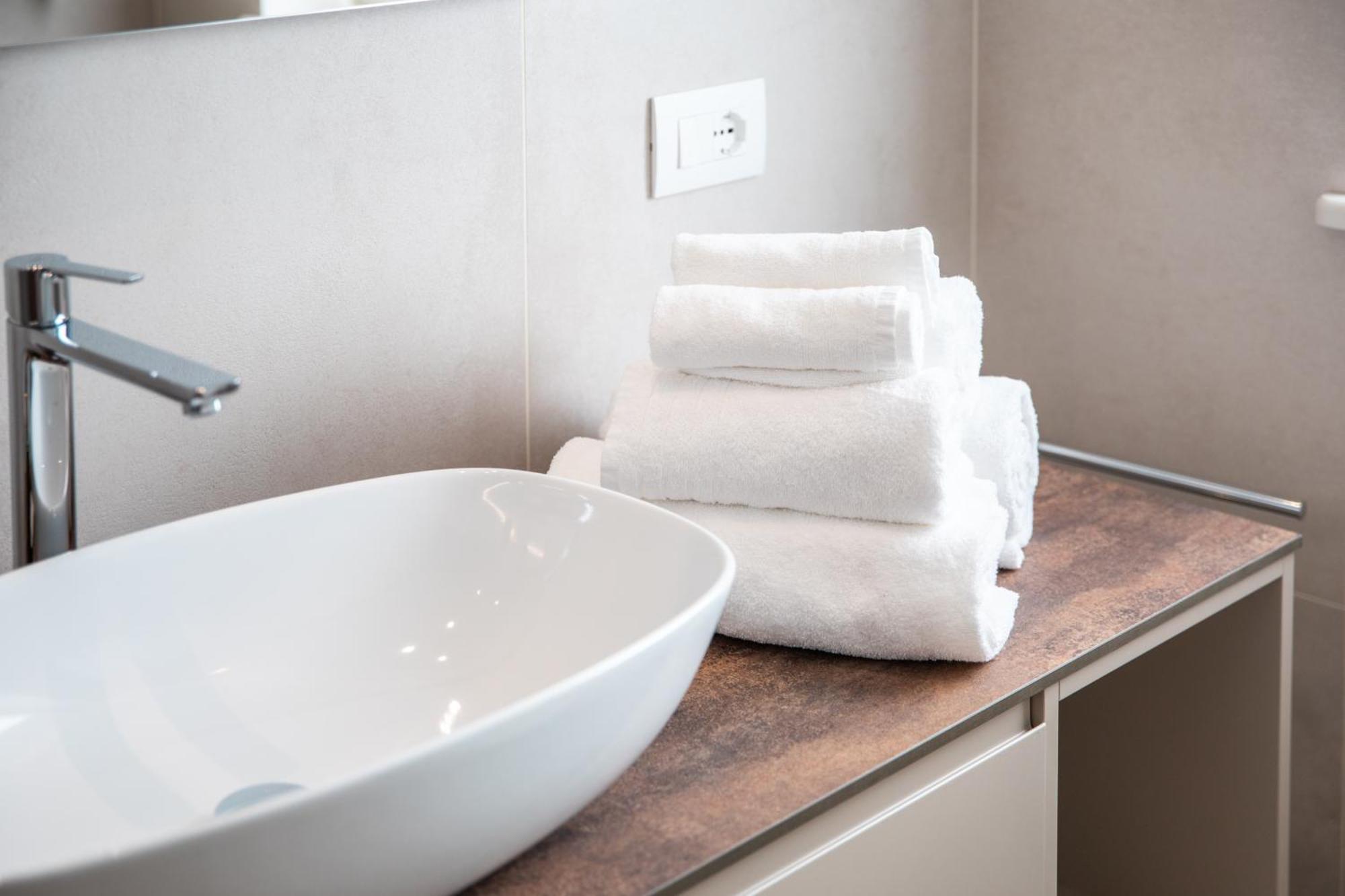 Re Ottone Rooms Лацизе Екстер'єр фото